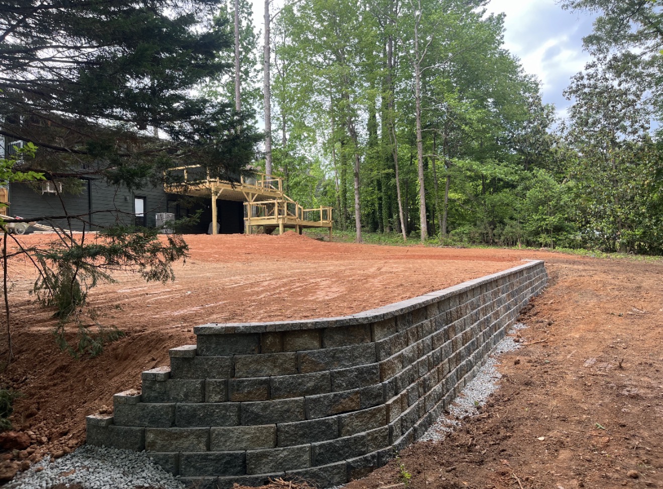 New block retaining wall on residential lot